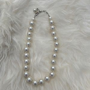 Faux Pearl Choker Necklace